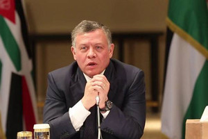 بالصور... ما هو سر الساعة التي لا تفارق يد ملك الأردن أبداً؟ ‏