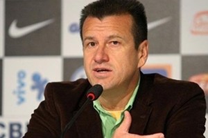 دونغا سيقود البرازيل في الأولمبياد في حال حقق نتائج جيدة في كوبا اميركا