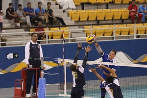 شاهد بالصور... تأهل النصر إلى نهائي دوري الطائرة بالفوز على النجمة