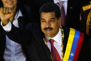 السلطات في فنزويلا تقرر تقليص أيام العمل لتوفير الطاقة