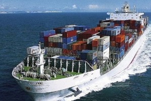 نمو أكبر من المتوقع لصادرات ألمانيا في فبراير وارتفاع الواردات