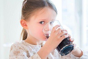 دراسة: تناول المياه الغازية لا يغني الجسم عن حاجته للماء ويصيبك بالسكر