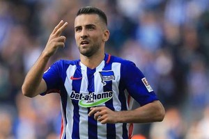 فيداد ايبسيفيتش مهاجم هيرتا برلين يتعرض لكسر في الفك