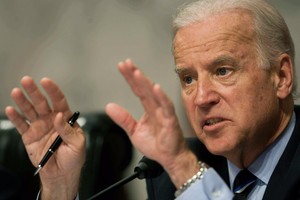 البيت الأبيض: بايدن يحث أوكرانيا على التمسك بخطة الإصلاح الاقتصادي