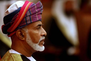 عودة السلطان قابوس إلى بلاده بعد فحوص طبية في ألمانيا