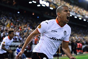 فالنسيا يعلن إيقاف الجزائري فيغولي لأجل غير مسمى