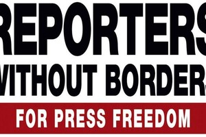 'مراسلون بلا حدود': حرية الصحافة تشهد 'تدهوراً خطيراً ومقلقاً'