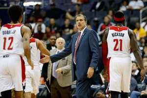 واشنطن ويزاردز ينفصل عن مدربه