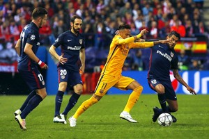 بطولة إسبانيا: برشلونة لوقف الانحدار وفريقا العاصمة للاستفادة سريعا