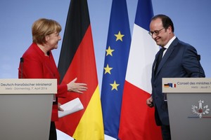 باريس وبرلين تدعوان الحكومة الاوكرانية الجديدة إلى 'تسريع الاصلاحات'