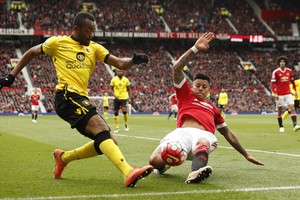 أستون فيلا بطل أوروبا السابق يهبط من الدوري الإنجليزي الممتاز