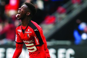 برشلونة يخطف لاعب رين الفرنسي ديمبيلي