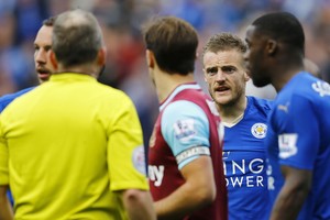 اتهام فاردي بالسلوك المشين وليستر سيتي بالإخفاق في السيطرة على لاعبيه