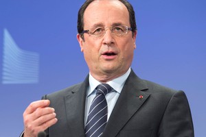 هولاند يدعو للحفاظ على الهدنة في سورية