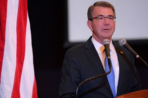 وزير الدفاع الأميركي يصل إلى بغداد في زيارة لم يعلن عنها من قبل