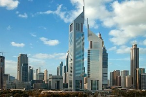 «المركزي» الإماراتي يتعهّد تعزيز السيولة في المصارف