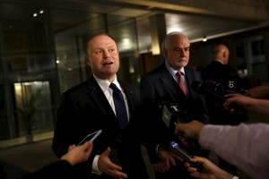 فشل مذكرة لحجب الثقة عن حكومة مالطا على خلفية 'اوراق بنما'