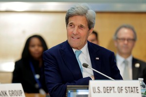 كيري: ايران استعادت ثلاثة مليارات دولار فقط من اصولها المجمدة حتى الان