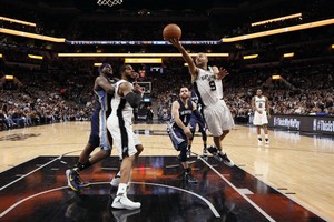 فوز ثان سهل لسان انتونيو وبوسطن يسقط منذ الربع الأول بالـ'NBA'