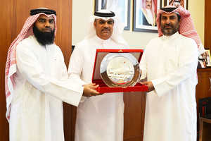 النعيمي والتميمي يُكرِّمان وكيل الأشغال تقديراً لجهوده وتعاونه