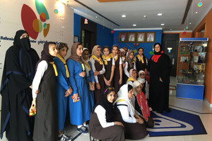 'مرشدات إعدادية عالي للبنات' يزورون المركز العلمي