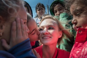 راقصة باليه روسية تزور مخيم لاجئين لاستلهام 'كارمن' جديدة