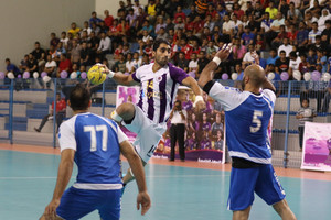  باربار يتألق ويتجاوز كبوة توبلي على حساب حامل اللقب 