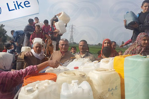 في مصر... اضغط 'لايك' لامداد قرى فقيرة بالمياه 