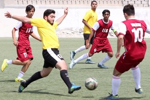 انطلاق مسابقات كرة القدم والطائرة والسلة والطاولة بالأولمبياد المدرسي المصغر