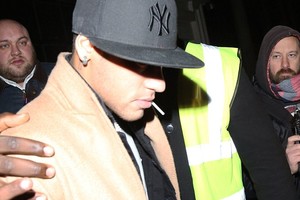 بالصور... نيمار في ملهى ليلي بلندن!