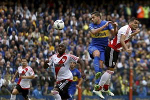 بالصور... بوكا جونيورز وريفر بليت يتعادلان سلبيا في كلاسيكو الدوري الأرجنتيني