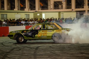 انطلاق أولى جولات التفحيط بحلبة البحرين الدولية