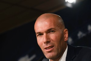 من يتفوق في الصراع التكتيكي زيدان أم بيليغريني؟