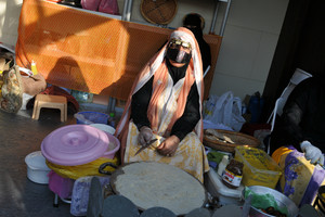 بالصور... شاهد كيف يتم تحضير خبز ارقاق 