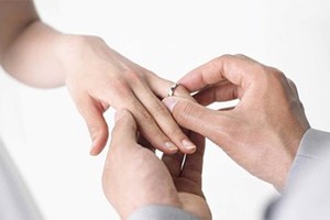 الخطابة النصابة أم سلطان في قبضة شرطة أبوظبي