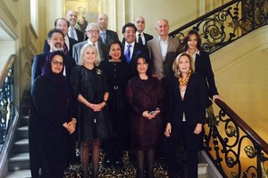 الشيخة مي تحضر اجتماع المجلس التحكيمي لجوائز مبادرة 'تكريم' في باريس