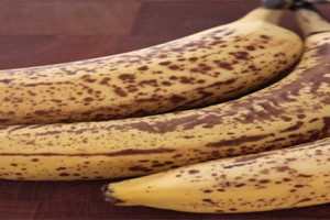 «سواد الموز» .. مفيد أم ضار؟