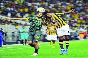 النصر يقسو على الاتحاد بثلاثية ويبلغ نهائي كأس خادم الحرمين الشريفين