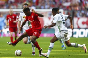 مونشنجلادباخ يؤجل أفراح بايرن بلقب البوندسليغا ودورتموند يكتسح فولفسبورغ