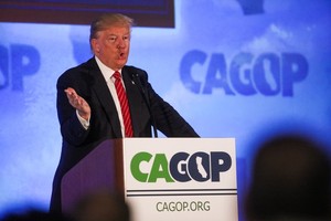 توتر في تظاهرات معادية لترامب على هامش خطاب القاه في كاليفورنيا