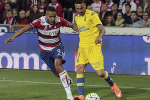 غرناطة يقلب الطاولة على لاس بالماس وينعش حظوظه في البقاء بالدوري الأسباني