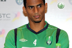 'الرباط الصليبي' ينهي مسيرة باخشوين مع أهلي جدة