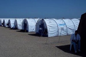 لاجئة صومالية تضرم النار في نفسها في مركز احتجاز في ناورو