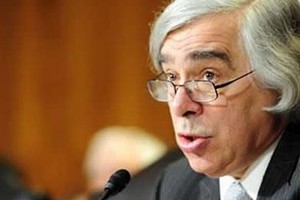 وزير الطاقة الأميركي: العرض والطلب على النفط سيتوازنان خلال عام