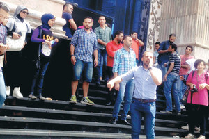 مصر: الصحافيون متمسكون بإقالة وزير الداخلية