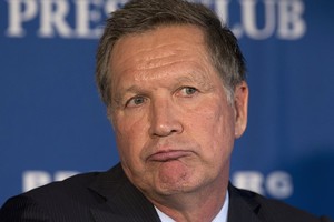  جون كاسيك سيعلن انسحابه لمصلحة ترامب