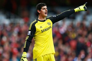 كورتوا يؤكد استمراره في تشلسي