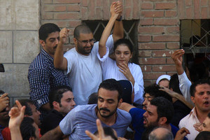 القضاء المصري: البراءة لـ'نظيف'.. والسجن لـ'سناء سيف'