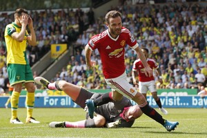 بطولة انجلترا: مانشستر يونايتد يعزز آماله باللعب في دوري أبطال أوروبا