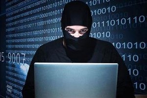 «هكر» باكستاني يسرق 200 ألف دينار من خدمات مصرفية كويتية